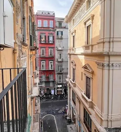 Apartment Shining Next To Galleria Umberto Naples